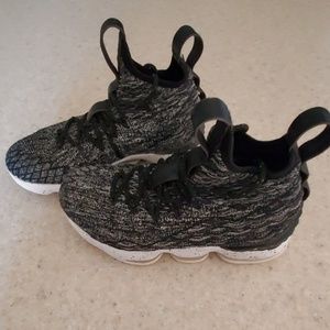 Lebron 15
